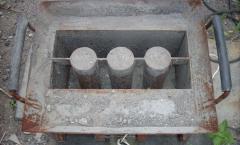 Do-it-yourself technology for the manufacture of building concrete blocks