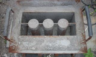 Do-it-yourself technology for making building concrete blocks
