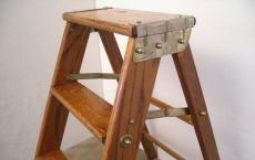 How to make a stepladder from wood with your own hands: step-by-step instructions and drawings